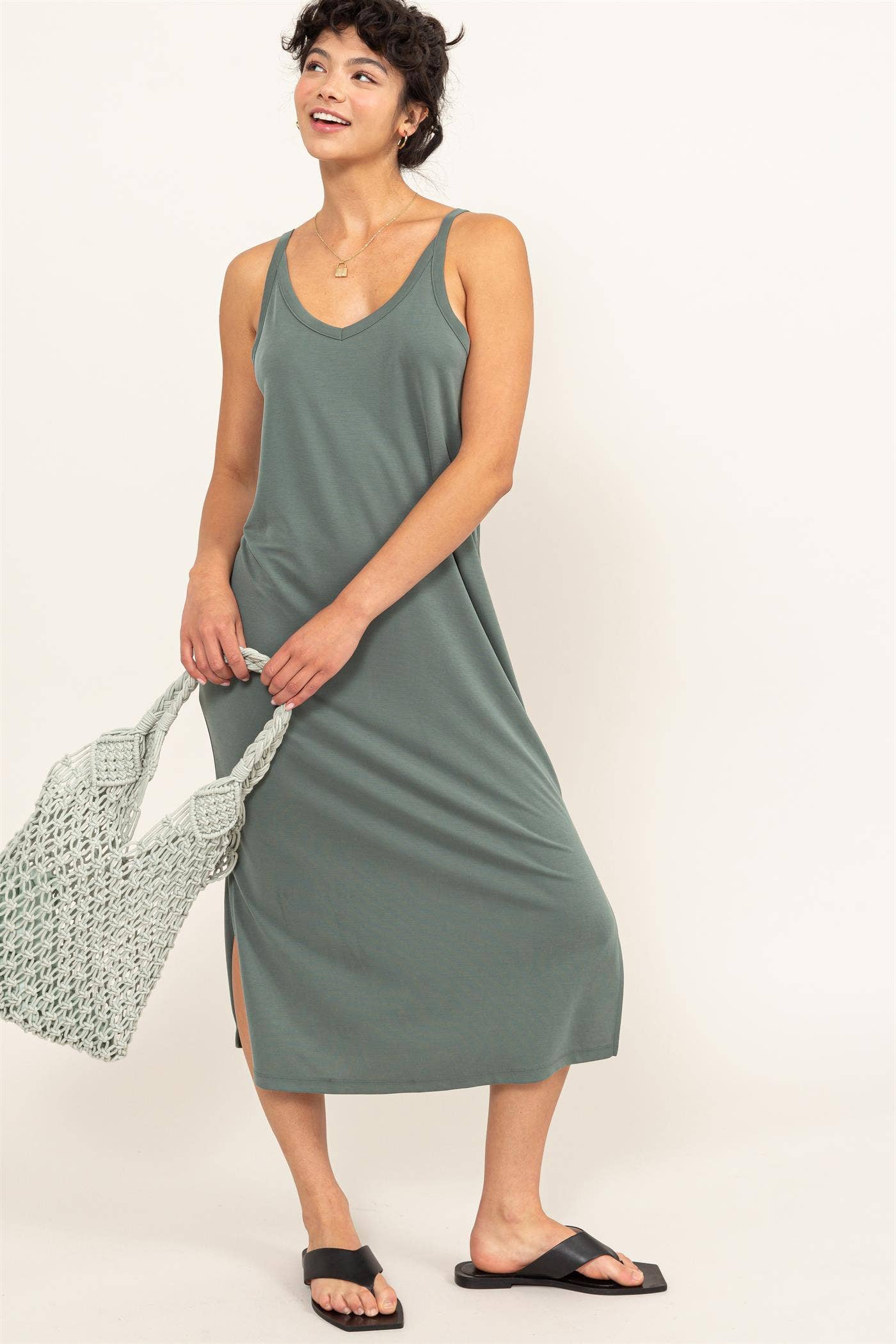DZ24C269-Soft V-Neck Midi Dress