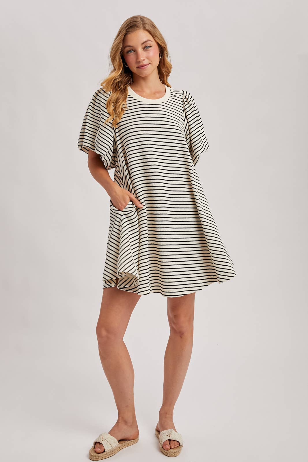 PUFF SLEEVES BILLOWY SILHOUETTE STRIPED DRESS