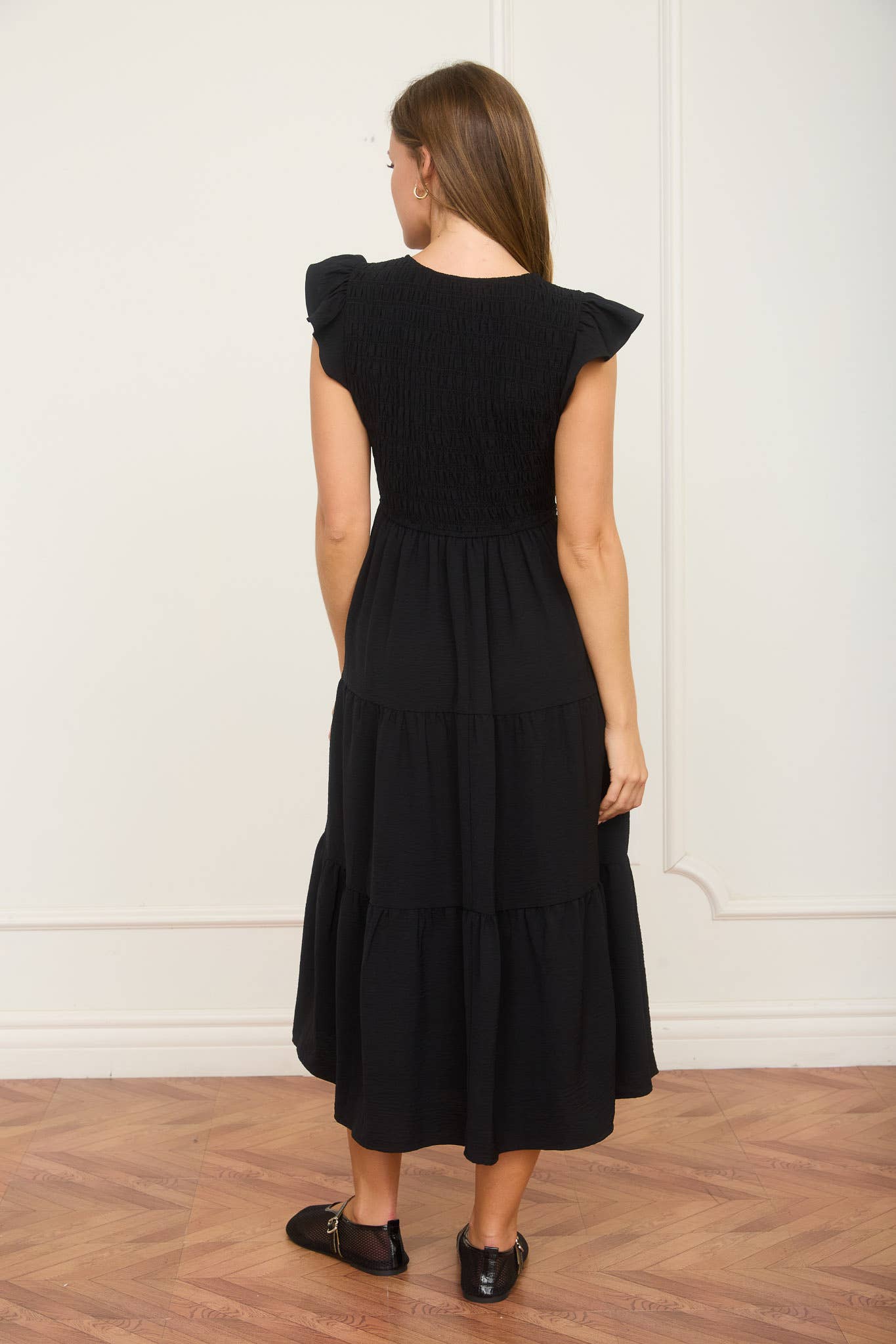 FLUTTER SLEEVE V NECK SMOCKED MIDI DRESS