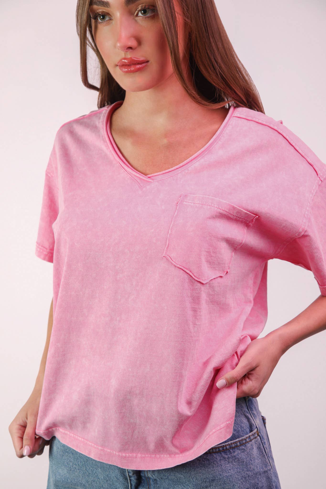 NT11966-Mineral Washed V-Neck Knit Top