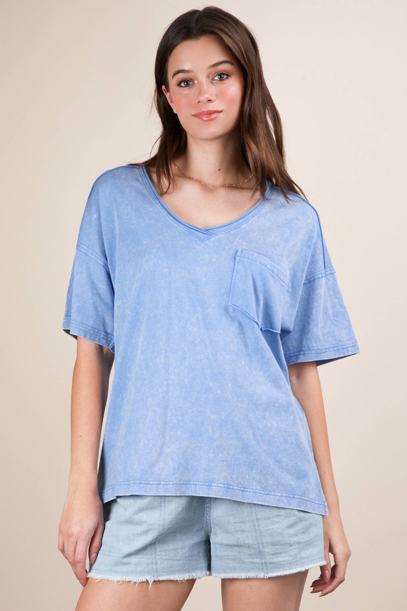 NT11966-Mineral Washed V-Neck Knit Top