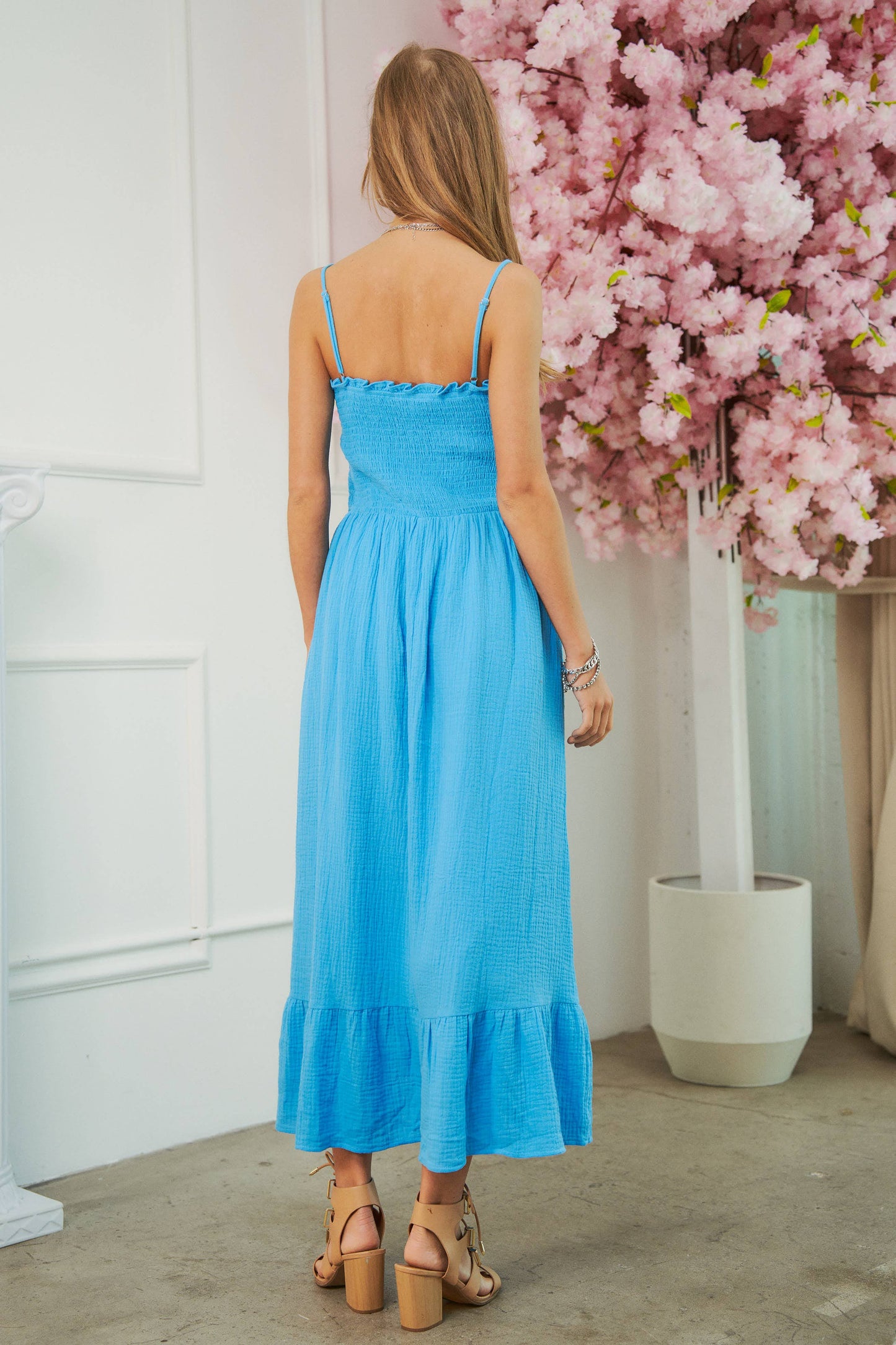 SMOCKING BODICE SPAGETTI STRAPS MAXI SUN DRESS