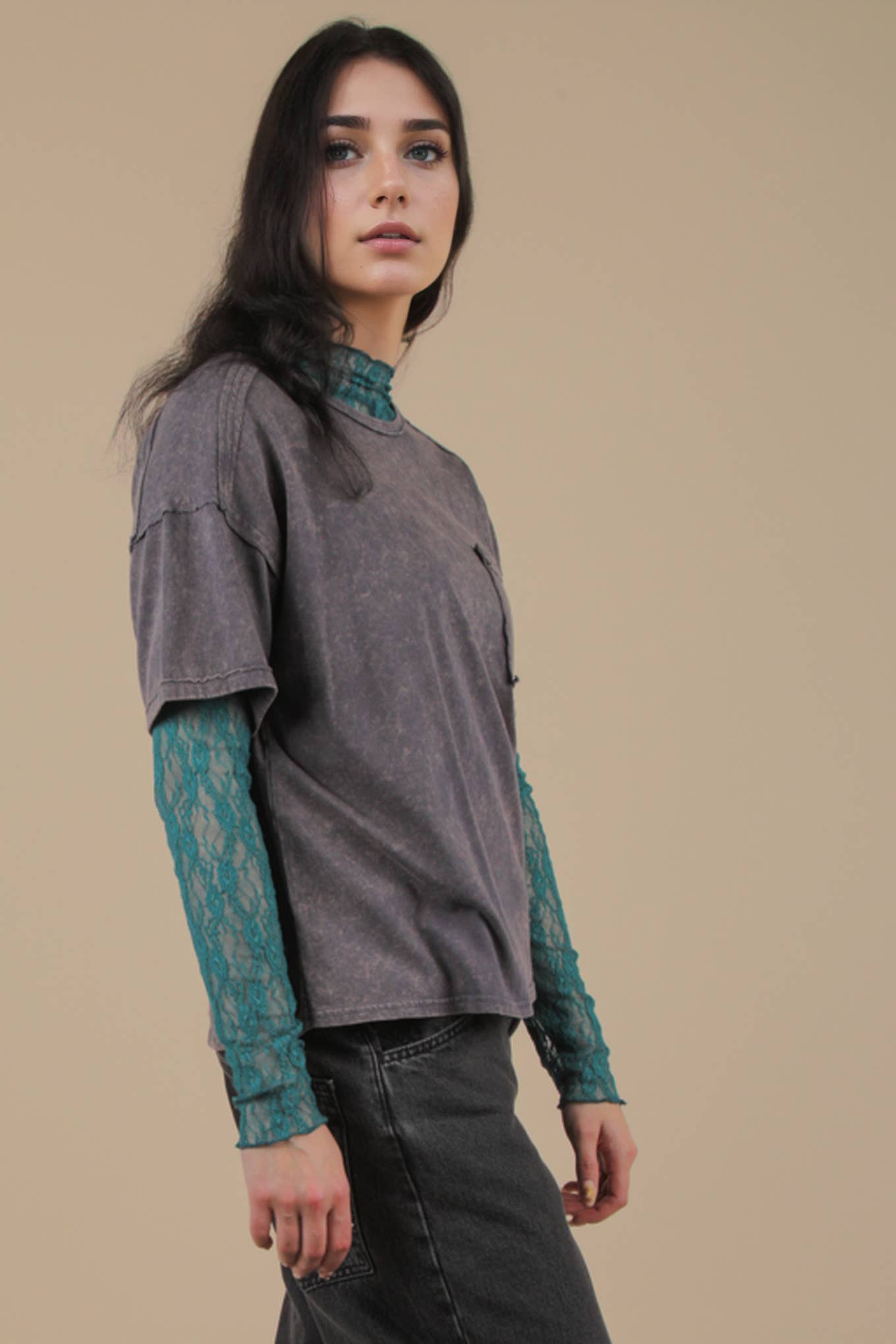 Mineral Washed Knit Top with Pocket white