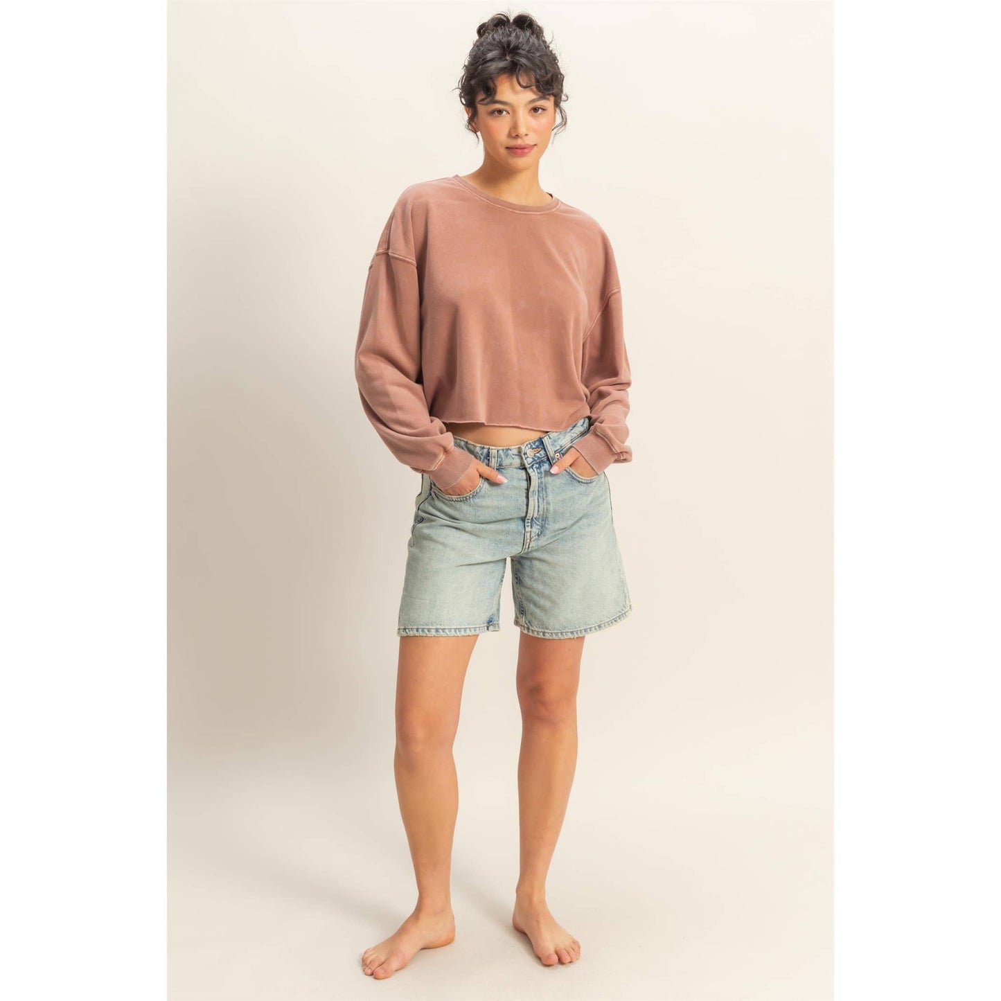 Mineral Washed Sweatshirt With Raw Hem