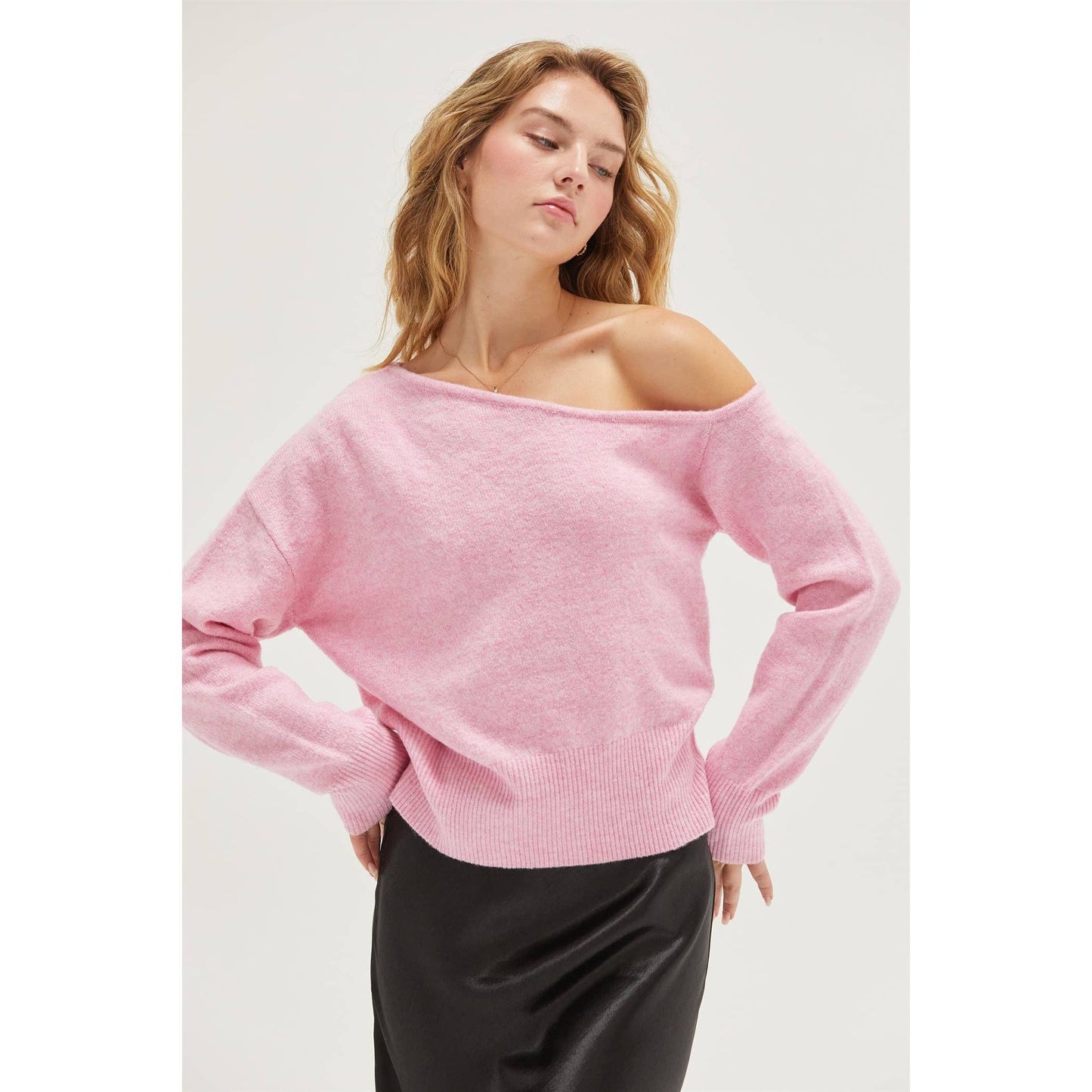 DZ24F735-Off-The-Shoulder Sweater