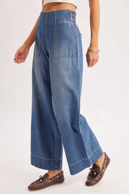 WIDE-LEG DENIM JEANS
