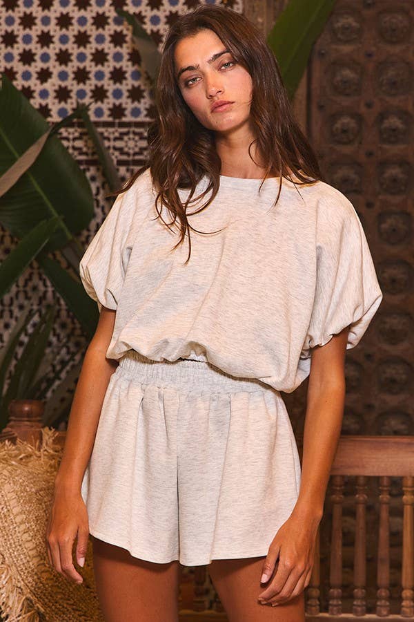 T2304A Scuba Bubble Hem And Sleeve Solid Crop Top
