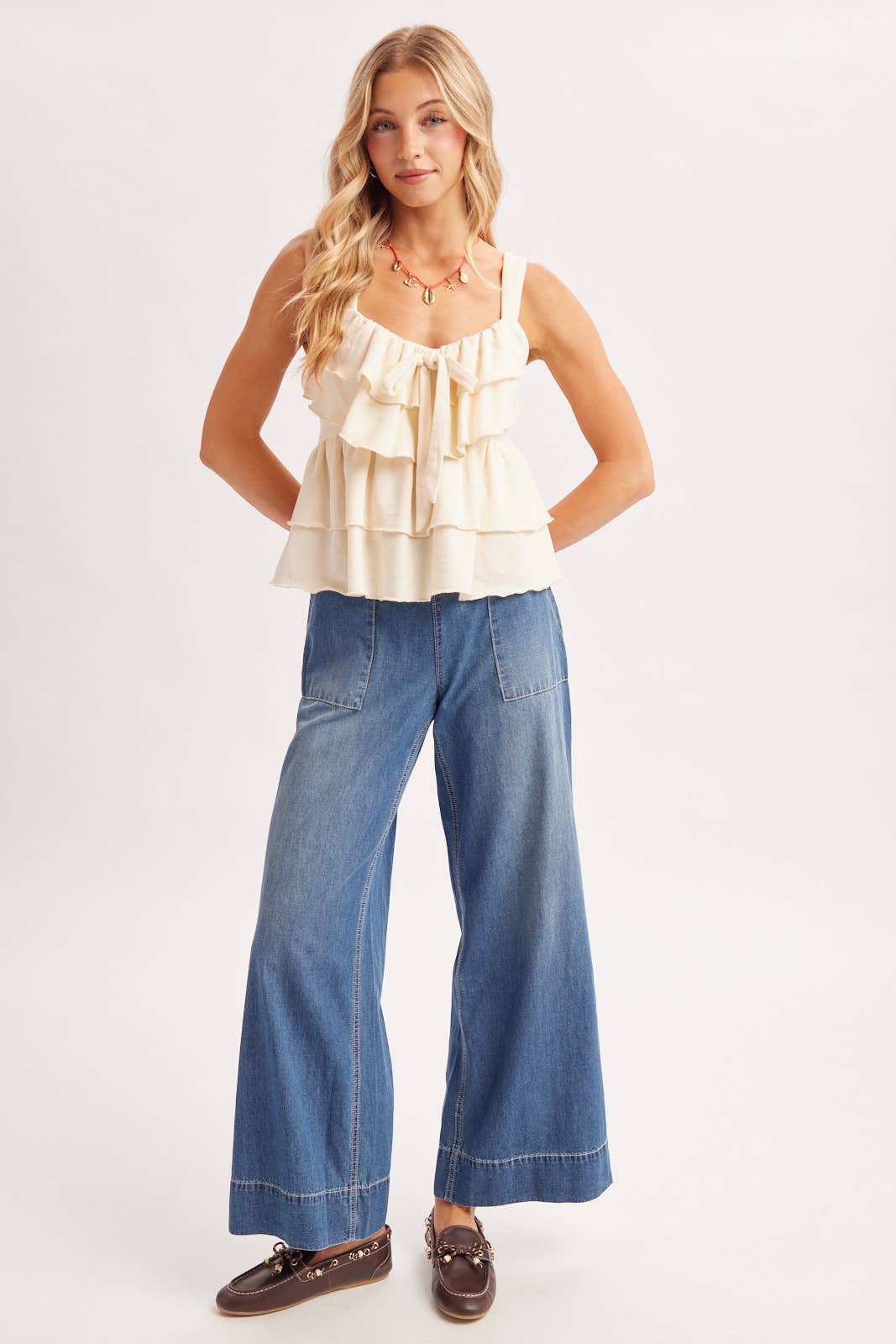 WIDE-LEG DENIM JEANS