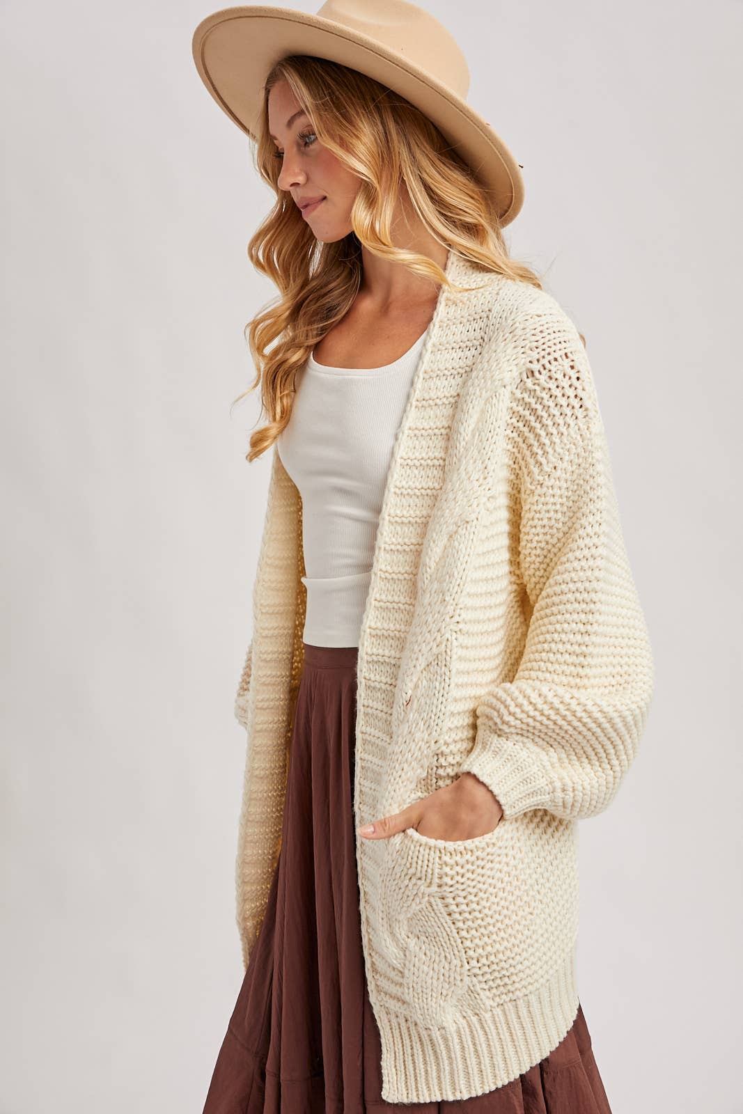 CHUNKY CABLE LANTERN SLEEVE CARDIGAN