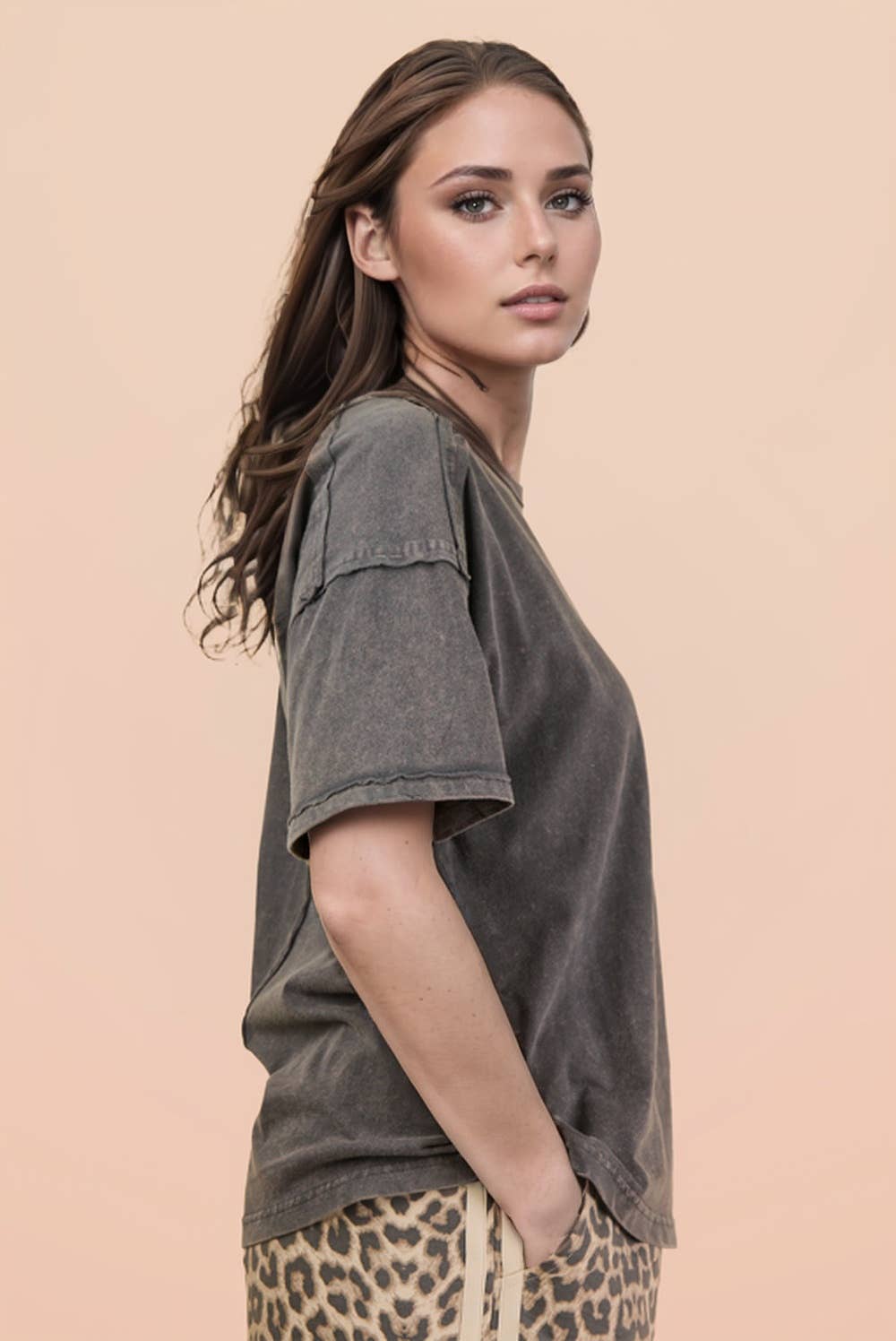 NT11108-Mineral Washed Knit Top with Pocket