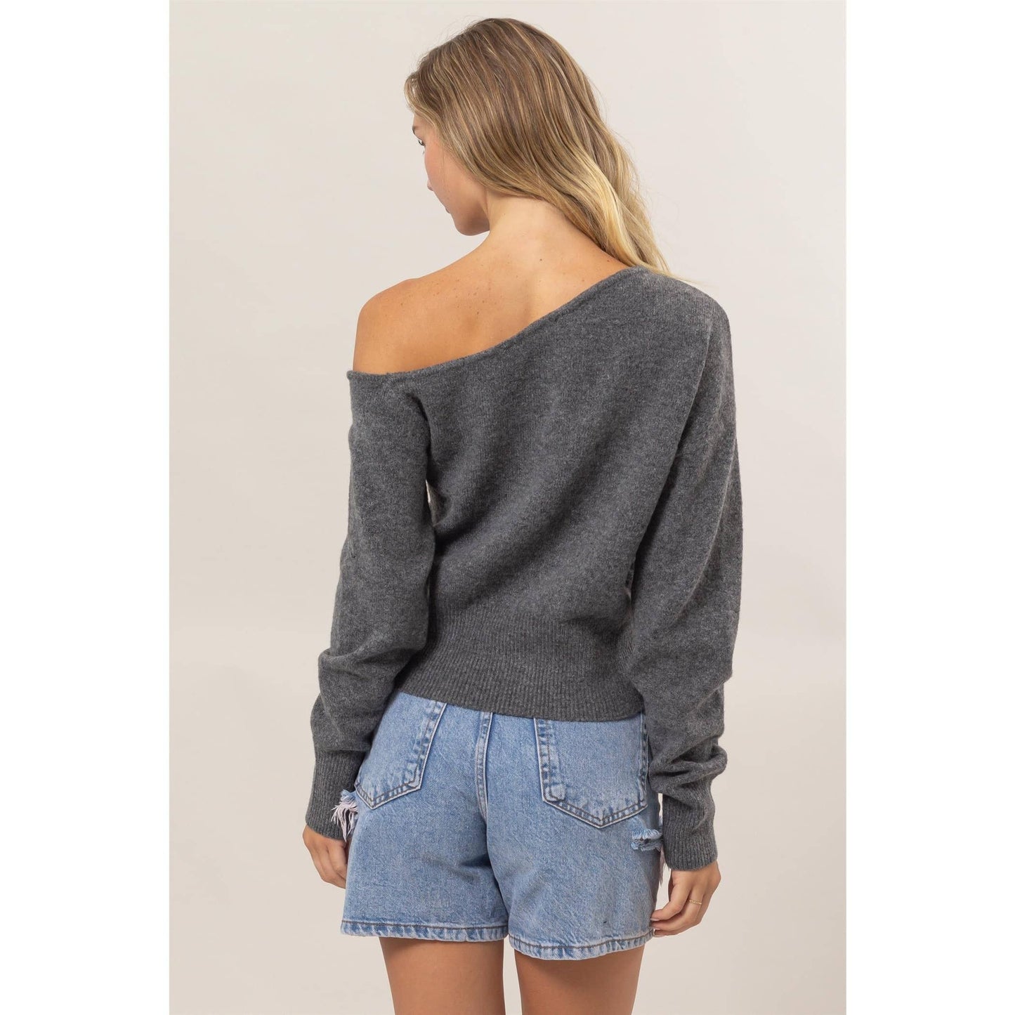 DZ24F735-Off-The-Shoulder Sweater