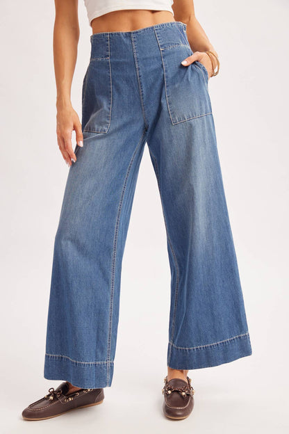 WIDE-LEG DENIM JEANS