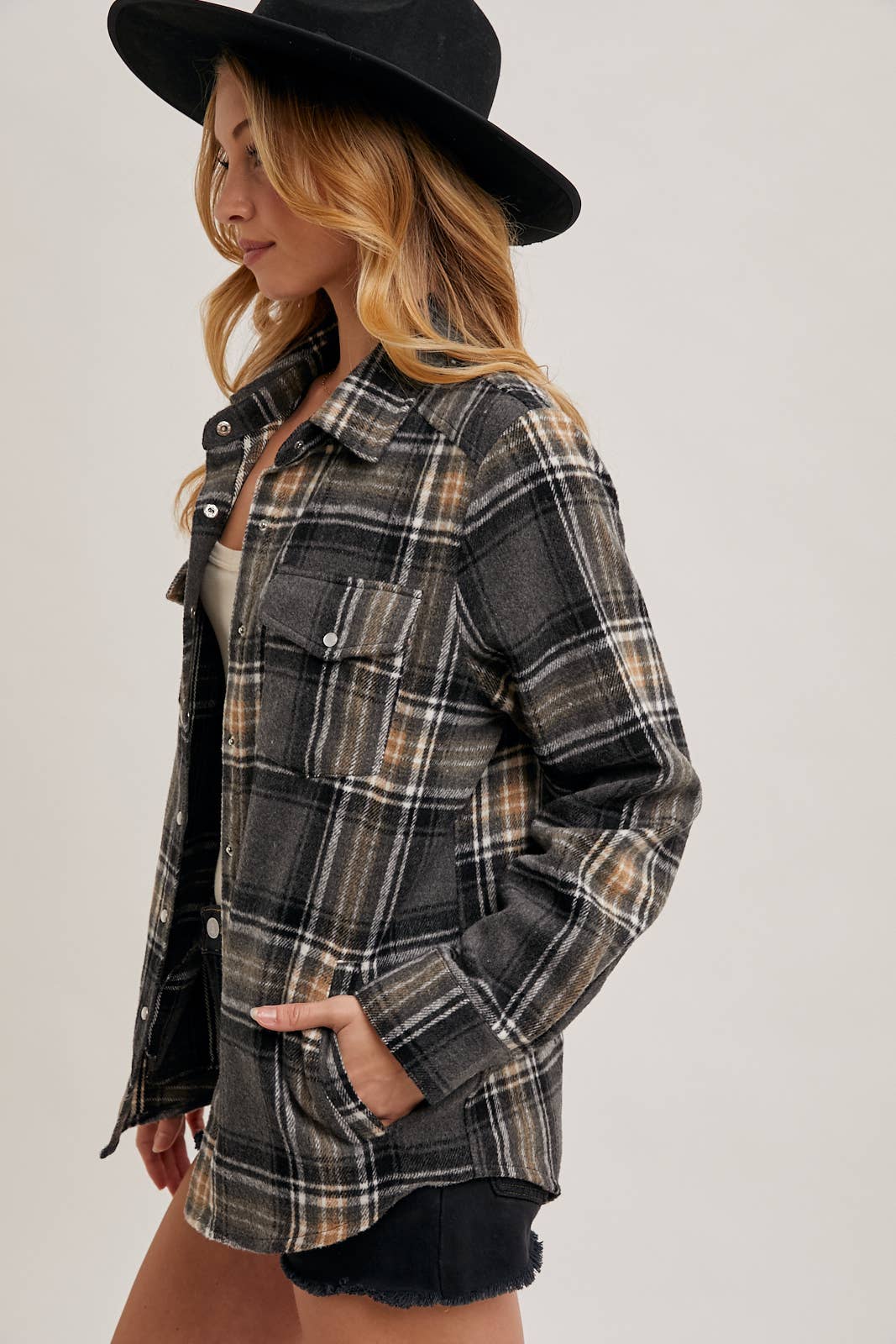 BUTTON DOWN PLAID SHACKET