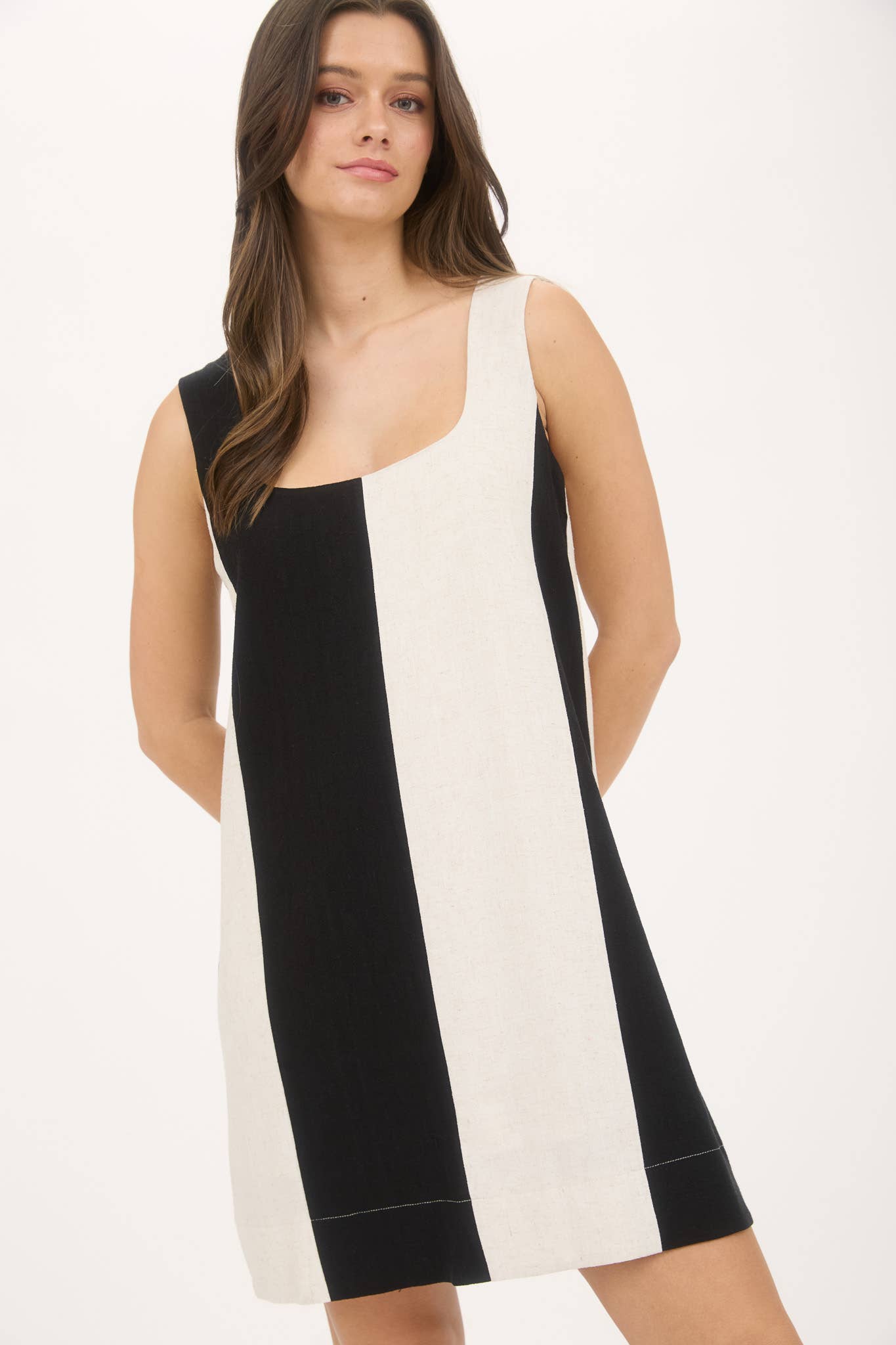 WIDE STRIPE SLEEVELESS LINEN MINI DRESS