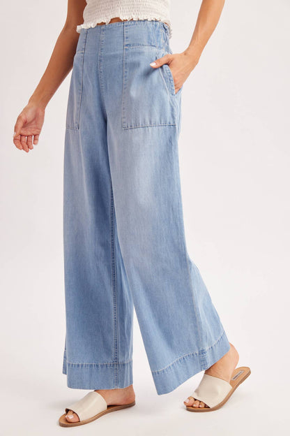 WIDE-LEG DENIM JEANS