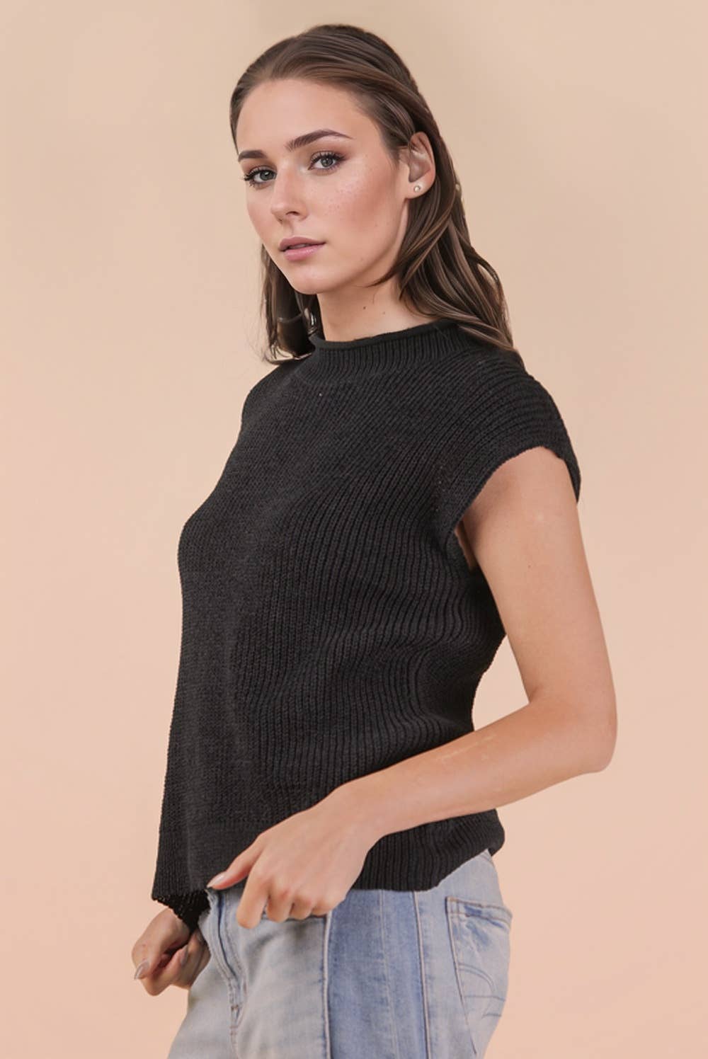 12W3112N-Oversized Soft Knit Sweater Vest Top