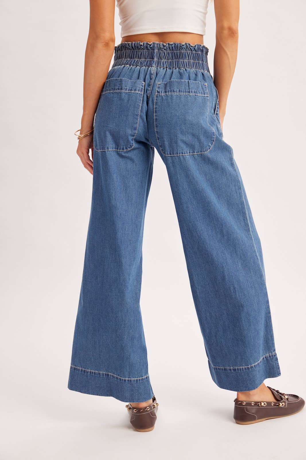 WIDE-LEG DENIM JEANS