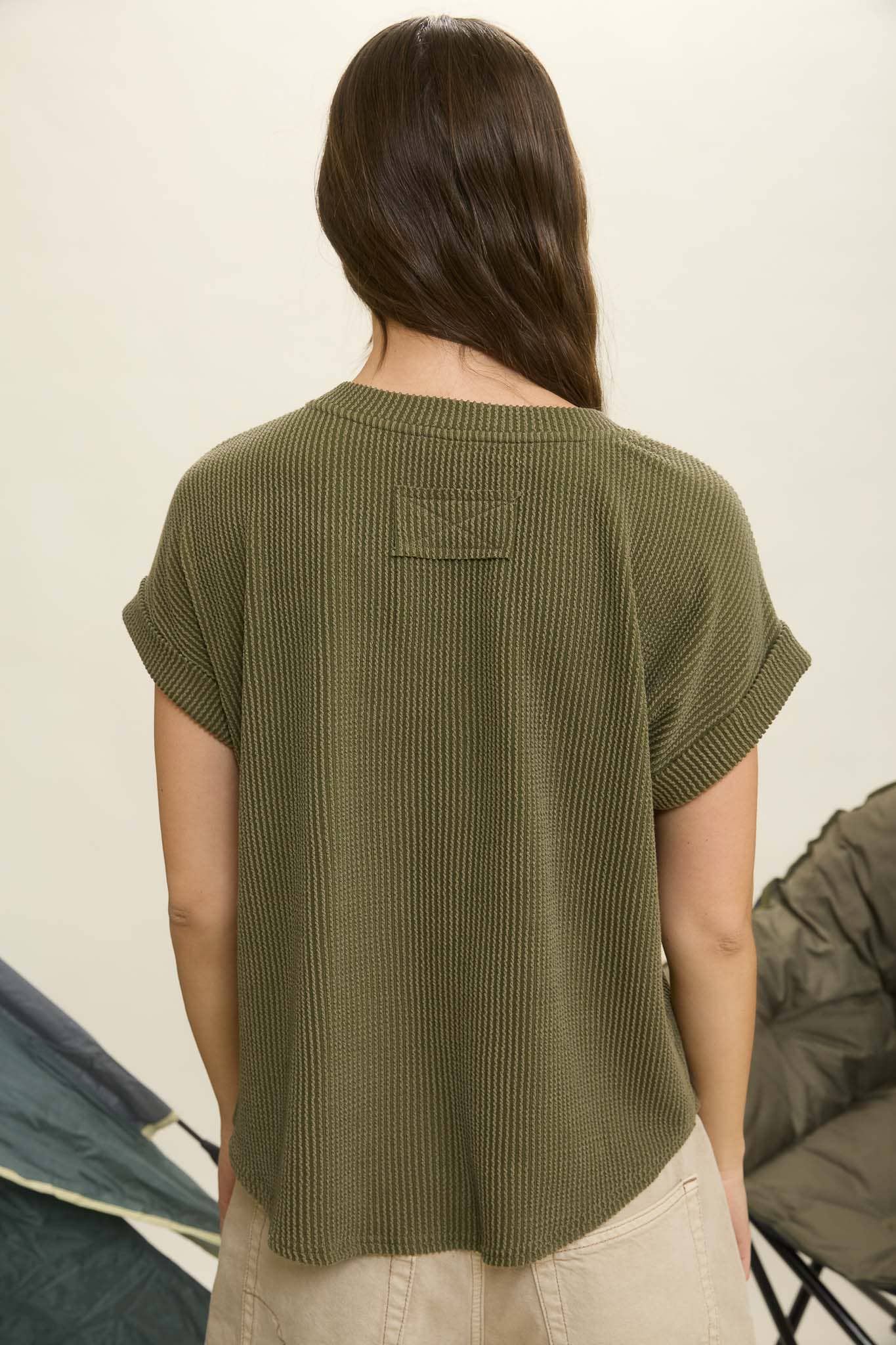RIBBED CREW NECK SHORT CUFF SLEEVE KNIT TOP