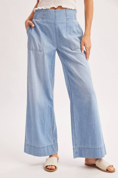 WIDE-LEG DENIM JEANS