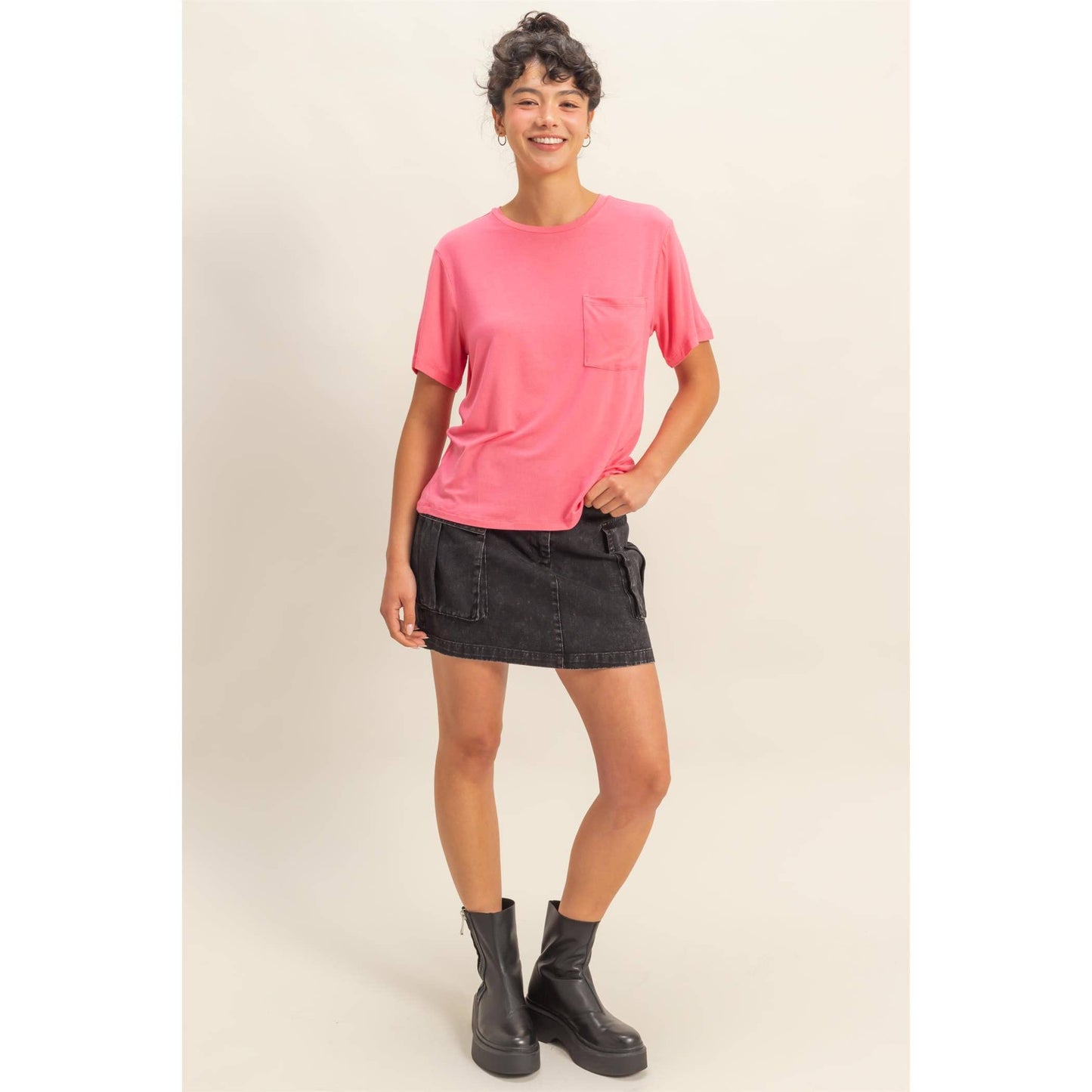 Classic Crew Neck Short Sleeve Pocket Top