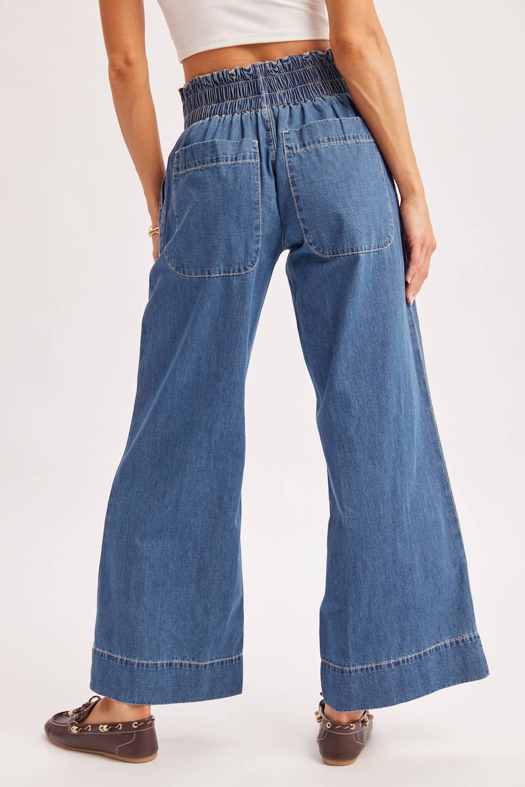 WIDE-LEG DENIM JEANS