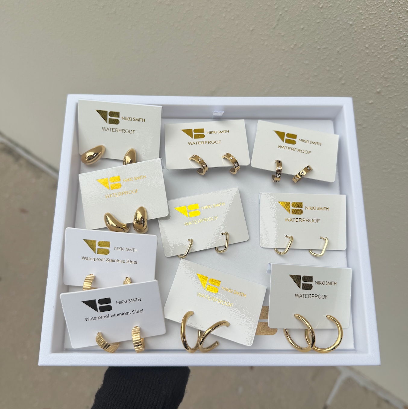 Waterproof Gold Hoops Tray Display
