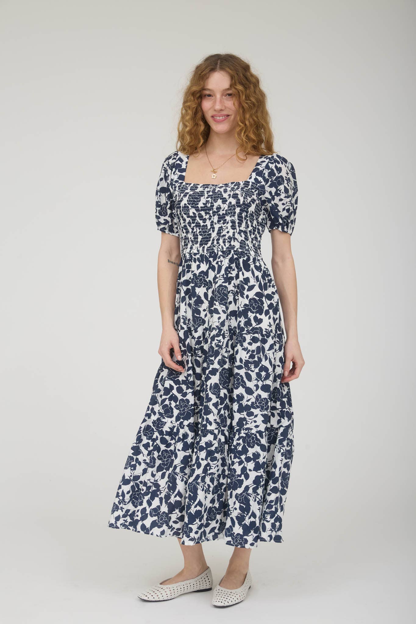 FLORAL PUFF SLEEVE SMOCKED TIERED MIDI DRESS