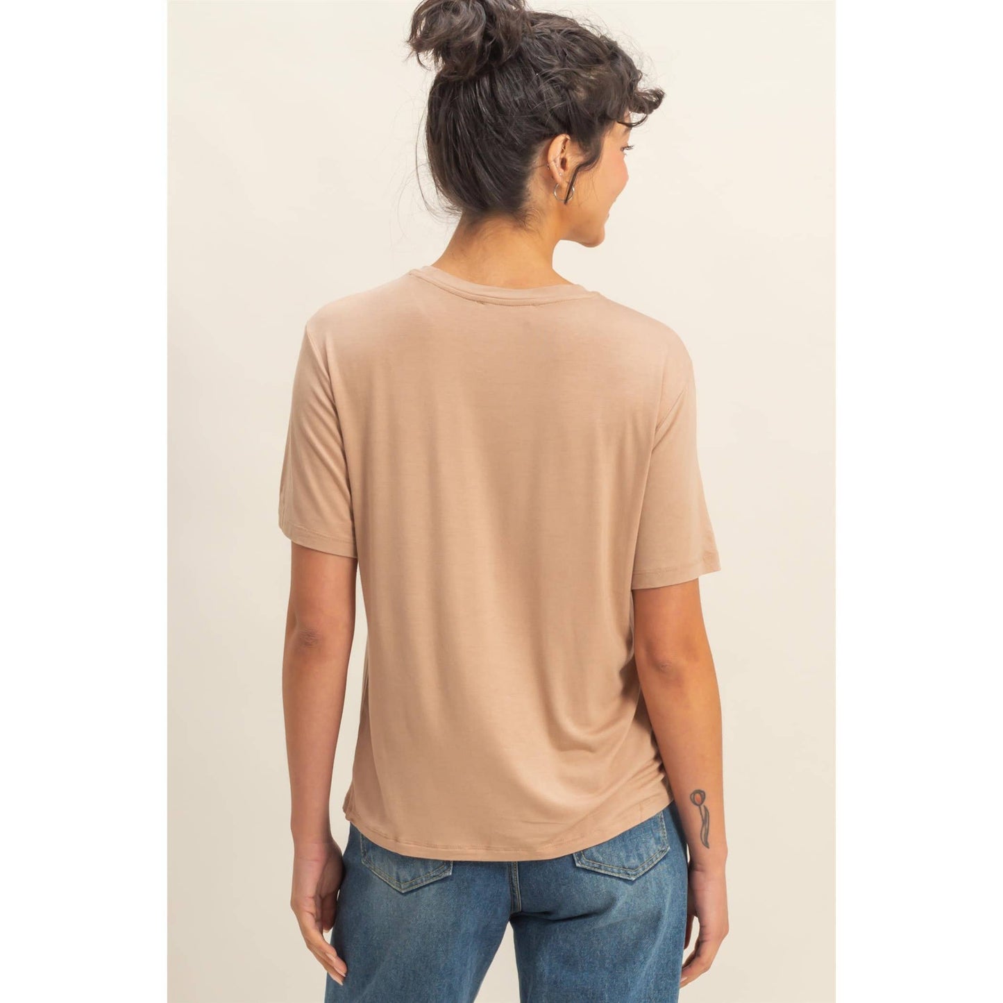 Classic Crew Neck Short Sleeve Pocket Top