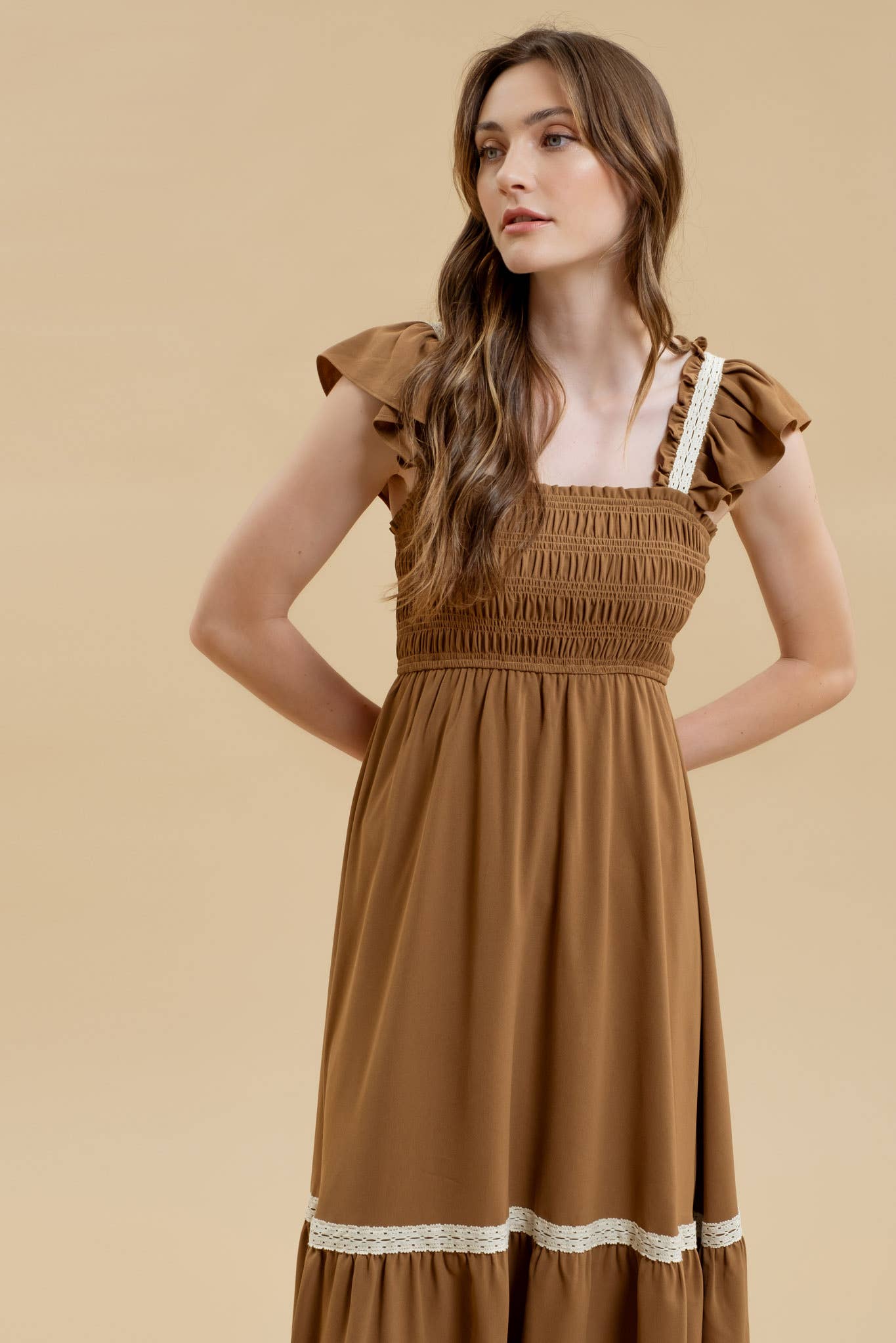 CONTRAST DETAIL SMOCKED RUFFLE MIDI DRESS