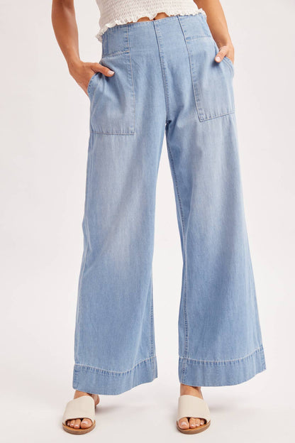 WIDE-LEG DENIM JEANS