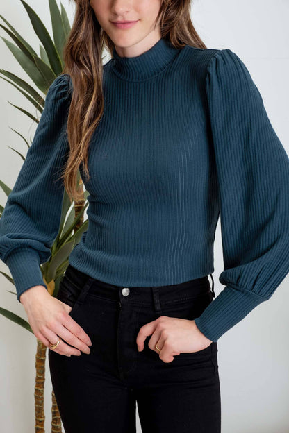 MOCK NECK LONG SLEEVE BACK BUTTON KNIT TOP