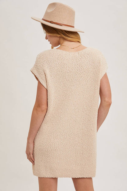 V-NECK KNIT SWEATER DRESS WITH POCKETS